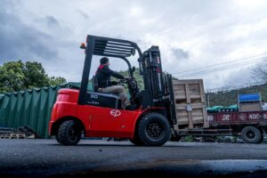 Электрический погрузчик EP EFX251 3F480 (4800 мм)
